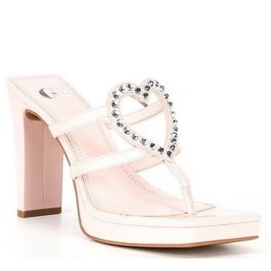 Gianni Bini Women's heart heels